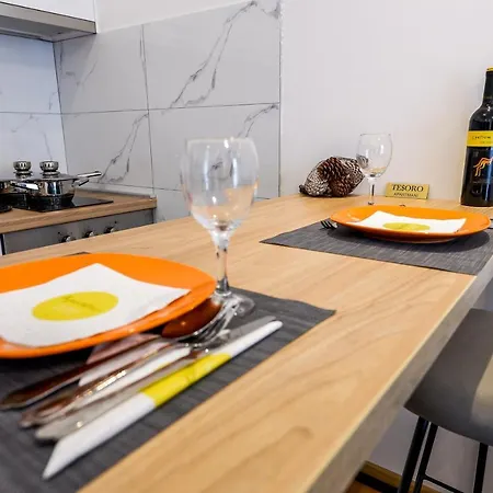 Tesoro Apartment *